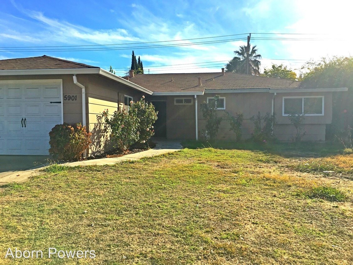 Foto principal - 5901 Larry Way