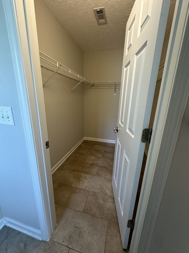 Master closet - 396 Pilothouse Dr