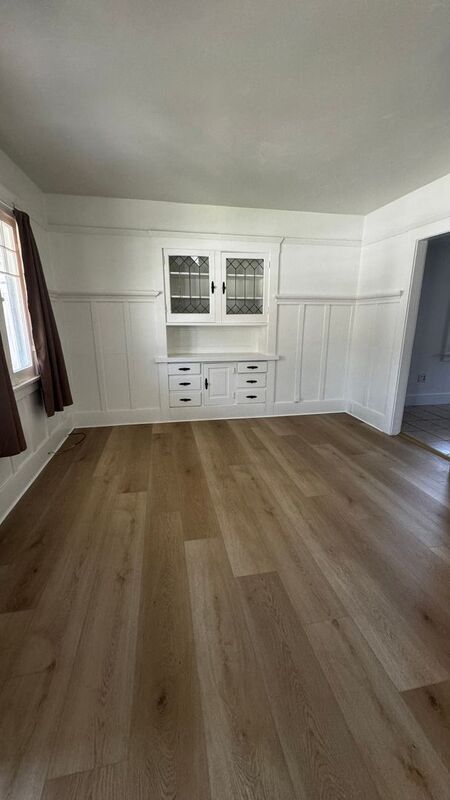 Foto del edificio - 6733 Newlin Ave.