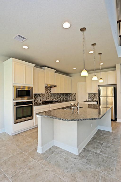 Building Photo - 18615 Magpie Ct