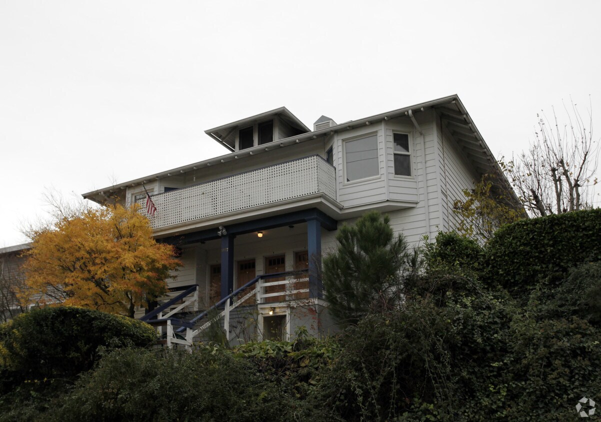 Primary Photo - 1827 3rd Ave W