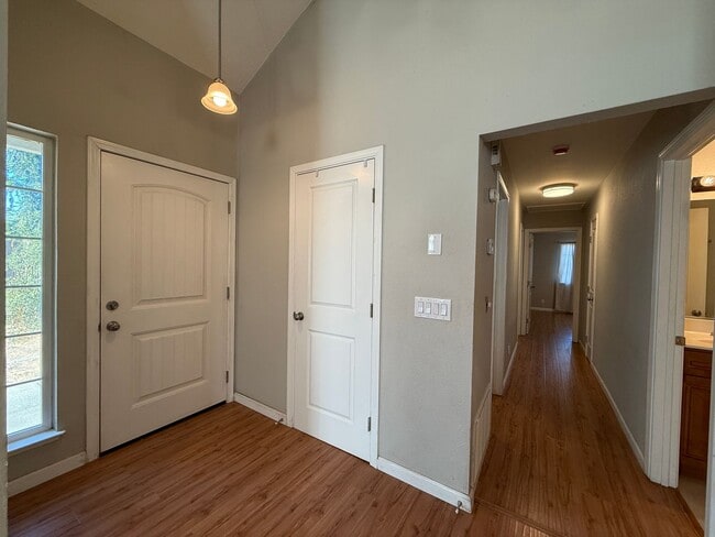 Foto del edificio - 4705 Candell Ct