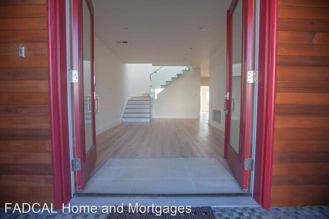 Foto del edificio - 5 br, 3 bath House - 1915 Rivera St