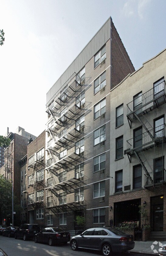 Foto del edificio - 241-243 E 81st St