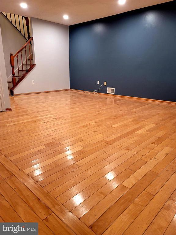 Foto del edificio - 219 Kempsey Dr