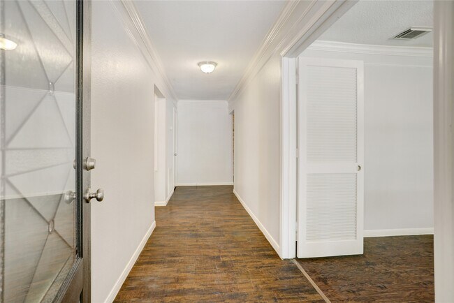 Foto del edificio - 1811 Cotton Mill Ct