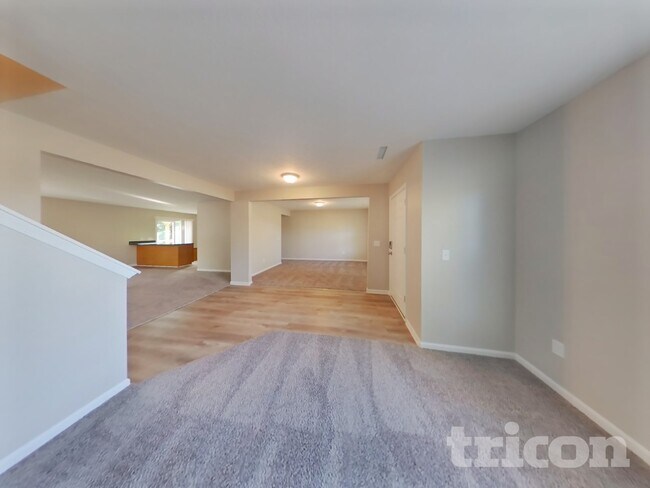 Foto del edificio - 6953 W Briar Park View