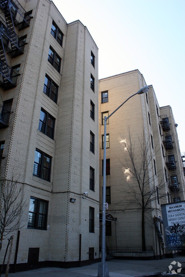 Parkview Terrace Apartments Bronx, NY