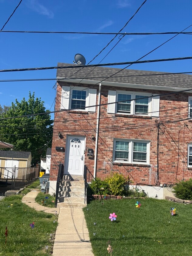 Primary Photo - 130 Kenny Ave