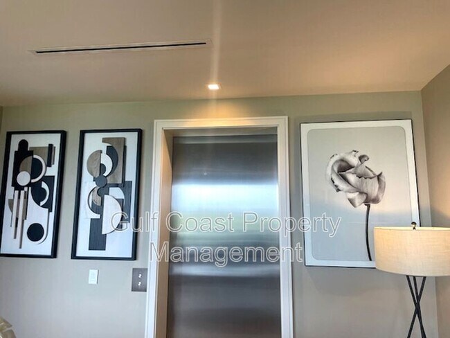 Foto del edificio - 1581 Gulf of Mexico Dr