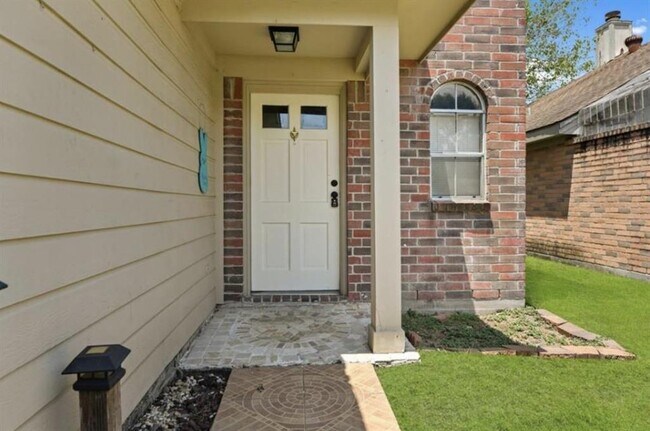 Building Photo - 2106 Tomlinson Trail Dr
