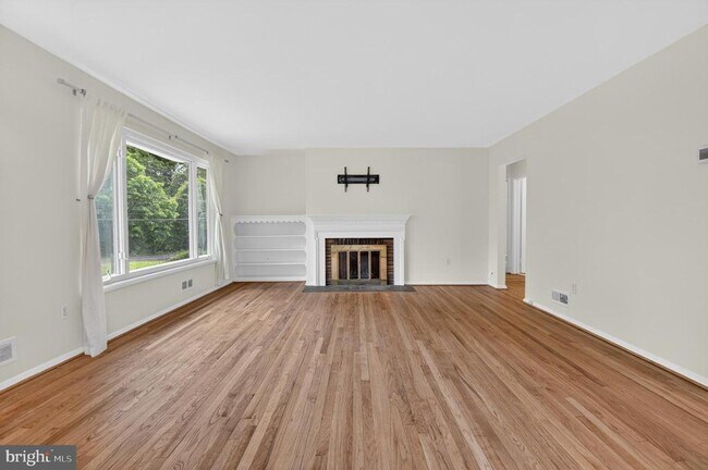 Building Photo - 3129 Homewood Pkwy