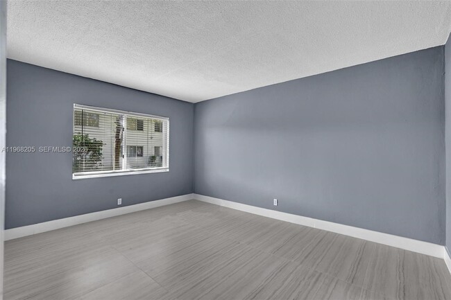 Foto del edificio - 101 SE 6th Ave