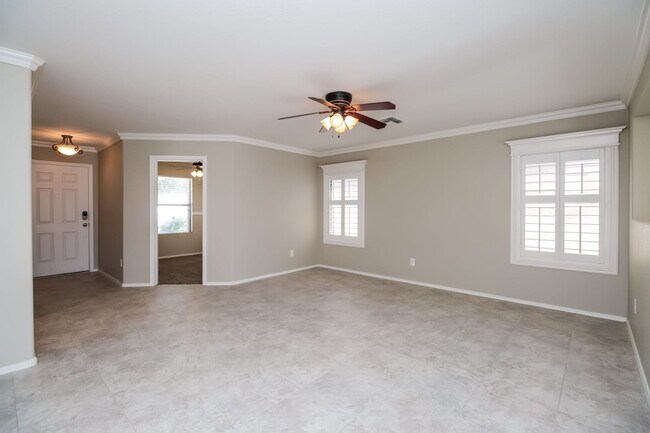Building Photo - 2827 W Yellow Peak Dr