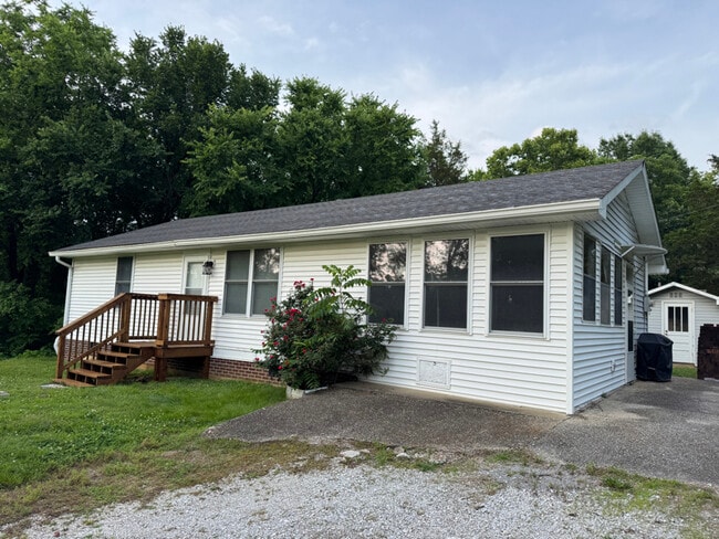 Building Photo - 1207 Spring Creek Rd