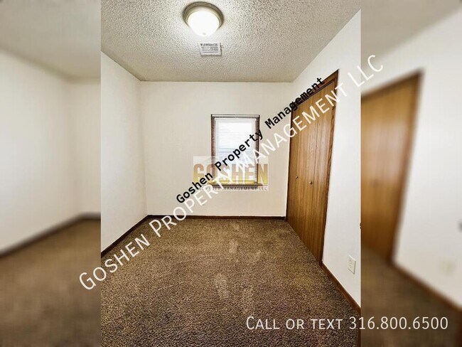 Foto del edificio - Granite Countertop & Fenced Yard