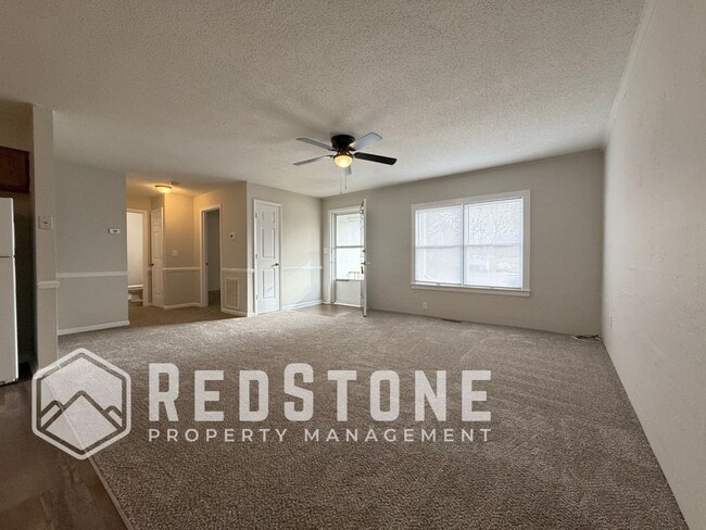 Foto del edificio - 431 Cleveland Ct