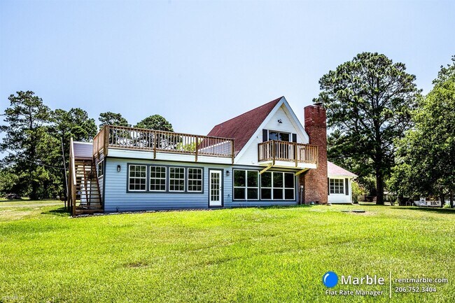 Building Photo - 4 br, 3.5 bath House - 127 Ross Dr