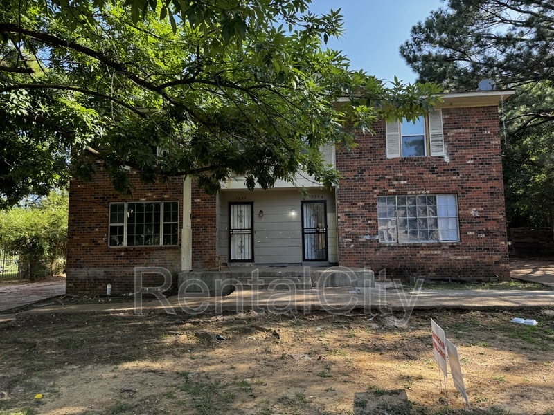 Primary Photo - 5594 Apple Blossom Dr