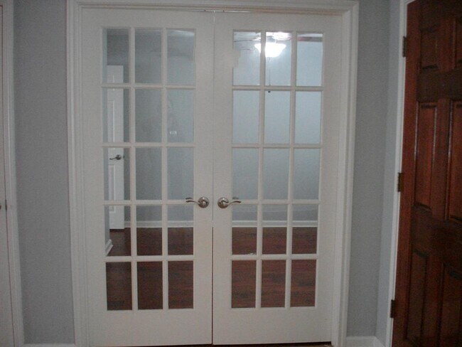 Foto del edificio - 3013 Misty Isle Ct