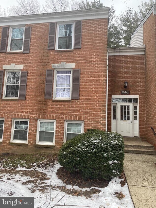 Foto del edificio - 846 Quince Orchard Blvd
