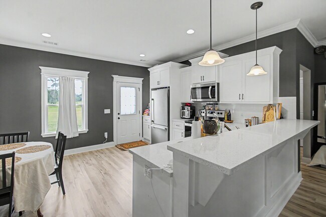 Building Photo - 5877 Rye Patch Rd