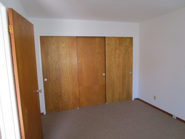 Building Photo - 2470 Fulton St