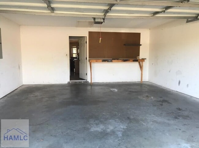 Building Photo - 124 Wayfair Ln