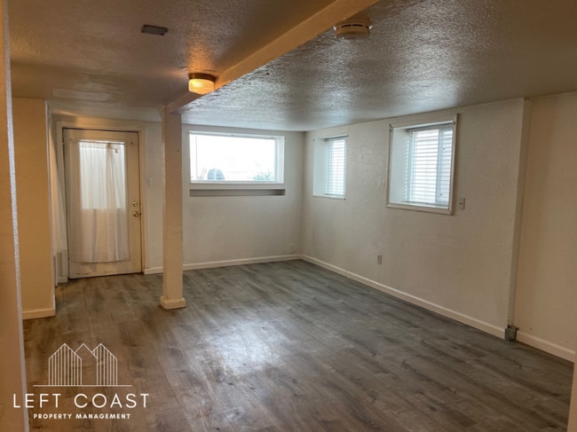 Building Photo - 443 SW 7th St