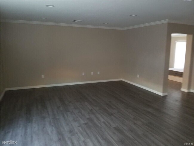 Building Photo - 4 br, 2.5 bath House - 15781 Maplegrove St...