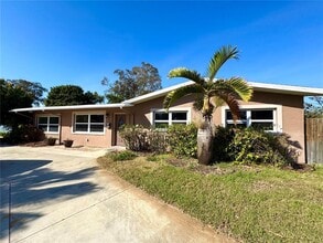 Building Photo - 5535 24th Ave N