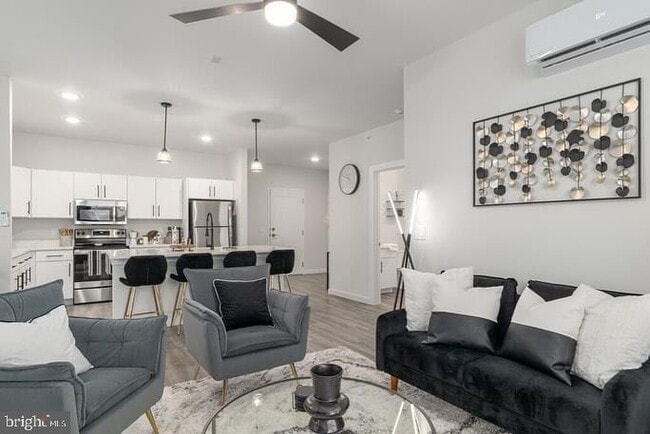 Building Photo - 17000 John Penn Cir