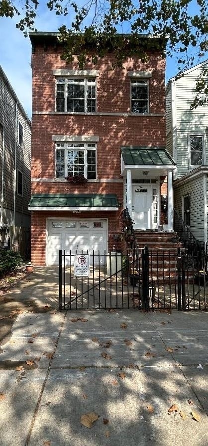 Building Photo - 34 Van Nostrand Ave