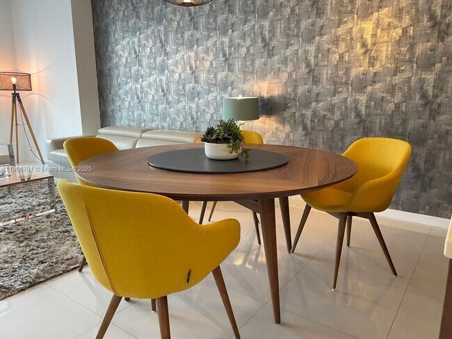 Foto del edificio - 485 Brickell Ave