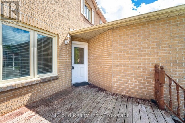Photo du bâtiment - 2015 Shay Dr