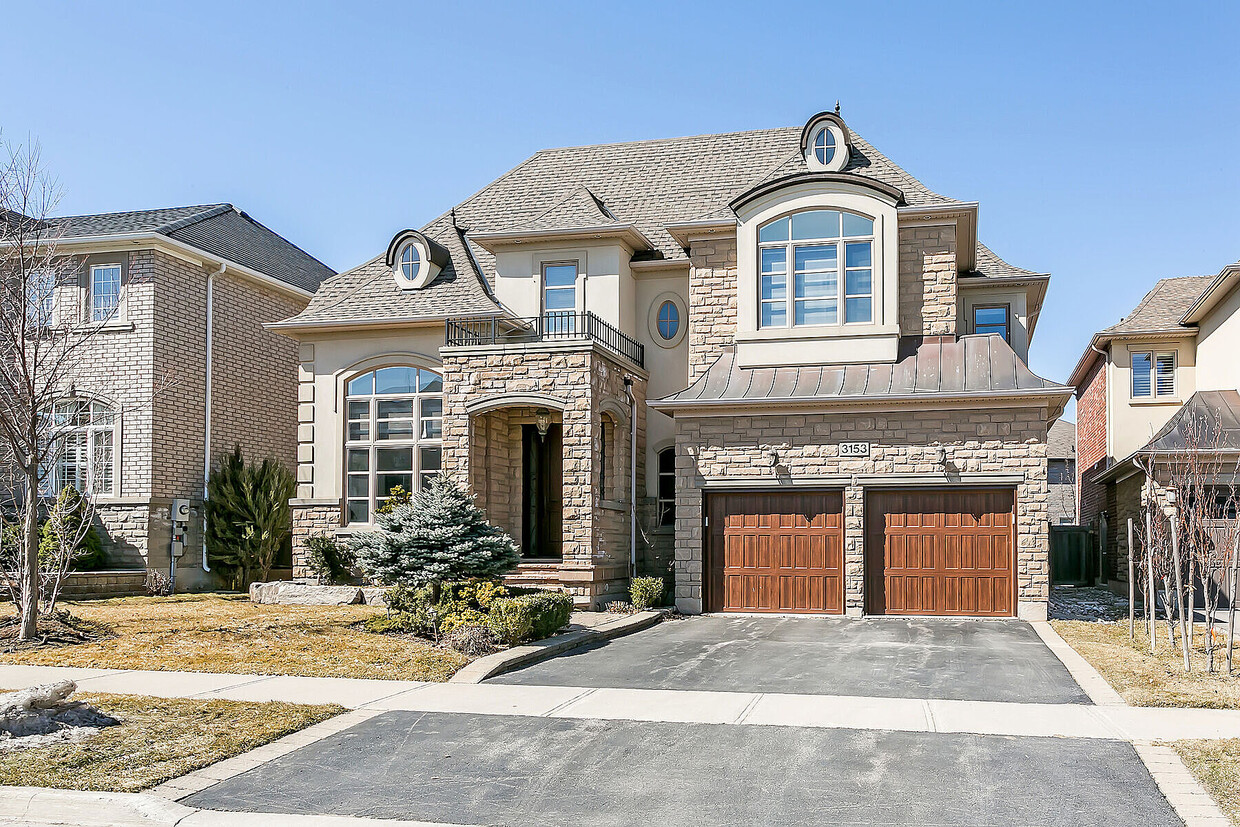 Photo principale - 3153 Saddleworth Crescent