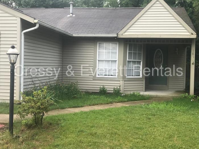 Primary Photo - 1832 Woodland Dr