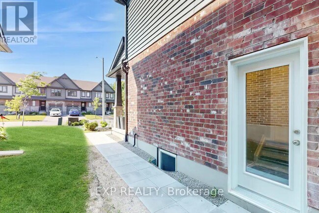 Building Photo - 967 Wright Dr