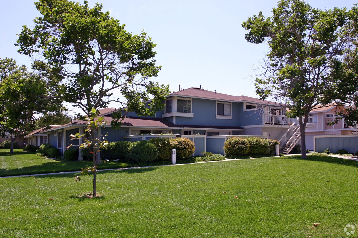 Foto del edificio - 736 Paradise Cove Way