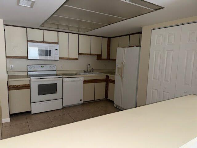Foto del edificio - 1515 Huntington Ln