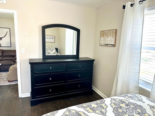 Interior Photo - Le Blanc Court