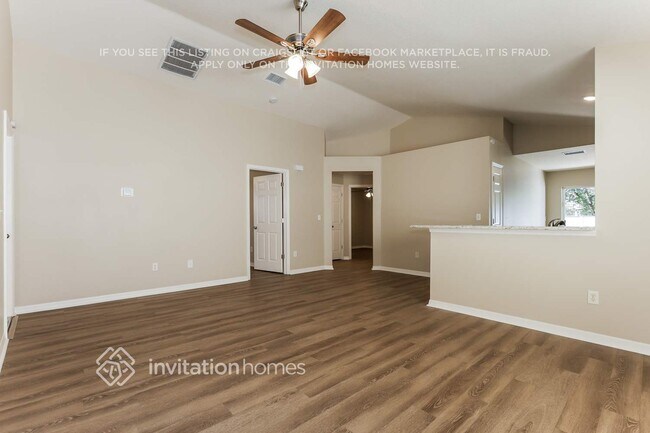 Foto del edificio - 5723 Tanagerlake Rd