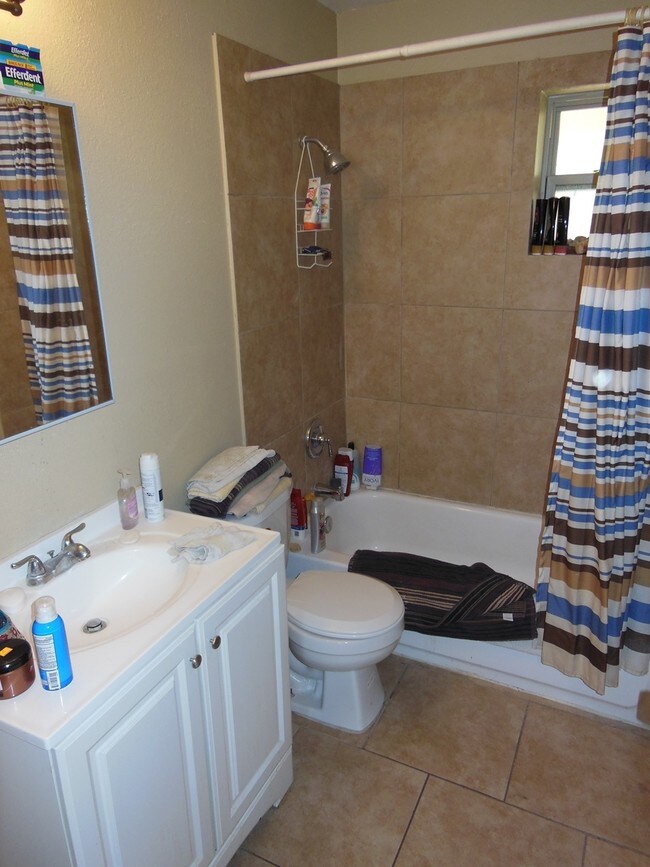 Bathroom - 2536 N 53rd St