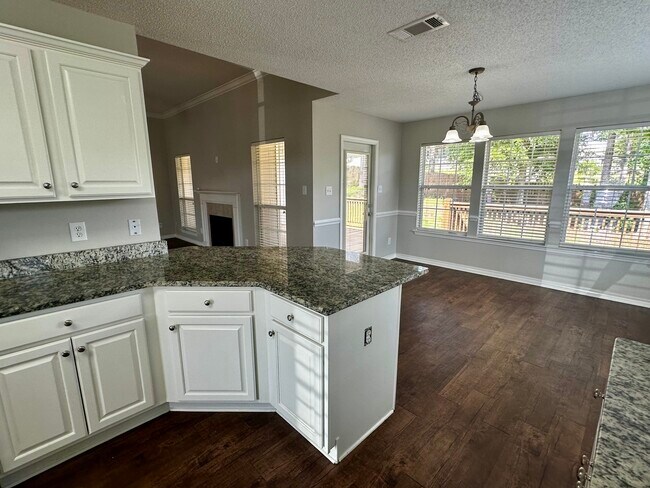 Foto del edificio - 27078 Stratford Glen Dr