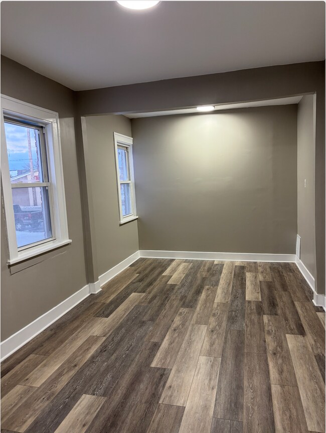 Foto del edificio - Spacious Open Concept Fully Renovated 3Bedroom 2 Bath Home