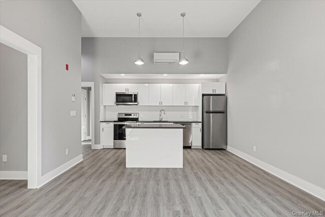 Building Photo - 47 Beekman Ave