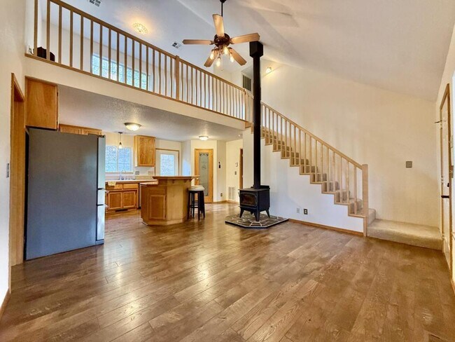 Foto del edificio - 300 Colonial Dr