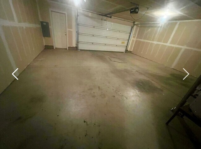 Foto del edificio - 3 bed 3.5 bath Townhome on Rd 68