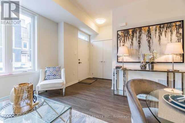 Building Photo - 10 Almond Blossom Mews