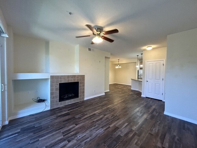 Building Photo - Heart of Fort Collins: Modern Condo + $200...